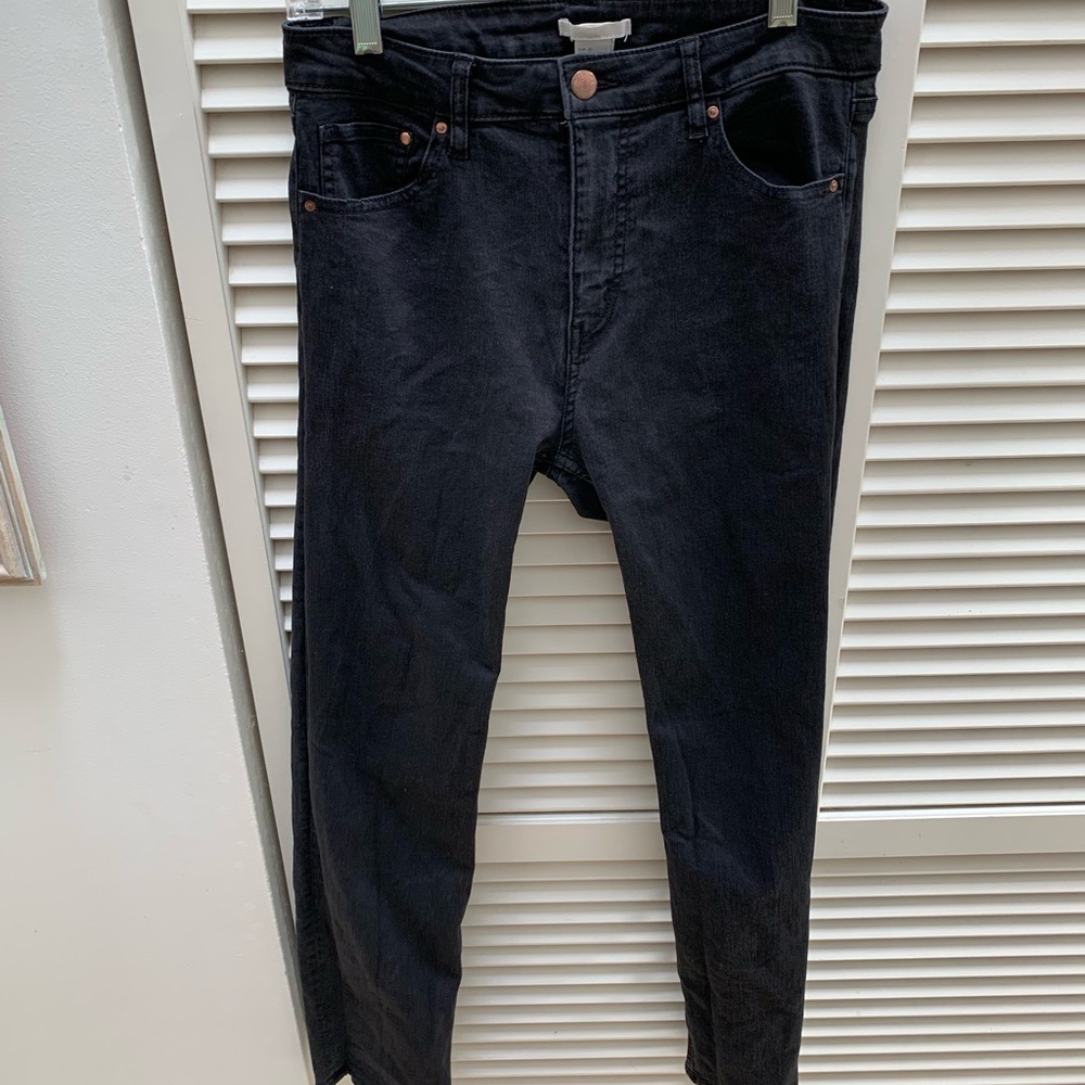 Slim fit, cropped H&M black jeans